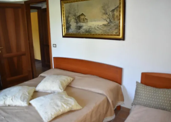 Casavacanza Al Castello 2 Tatil Evi